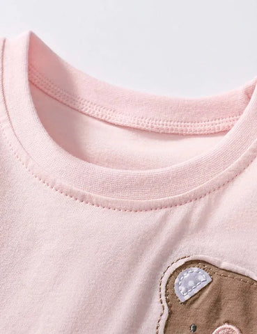 Kleid mit Cartoon-Bären-Applikation und Rüschen
