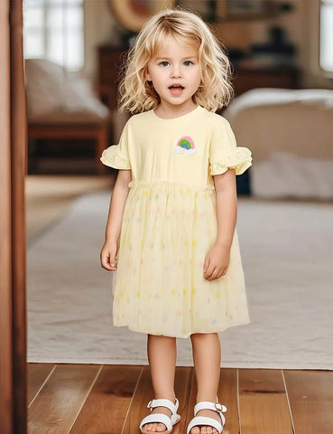 Flauschiges Tüllkleid mit Regenbogen-Herz-Applikation