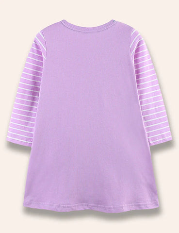 Kleid mit Pferdeapplikation in Blumenoptik