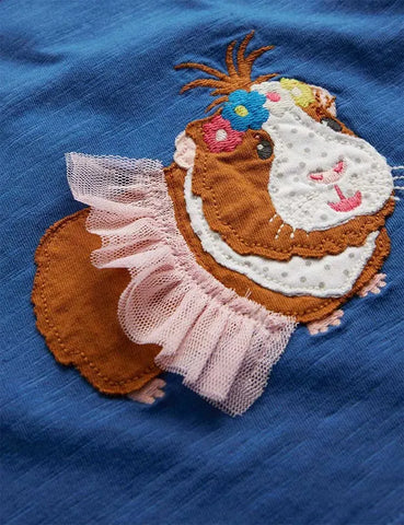 Kleid mit Meerschweinchen-Applikation