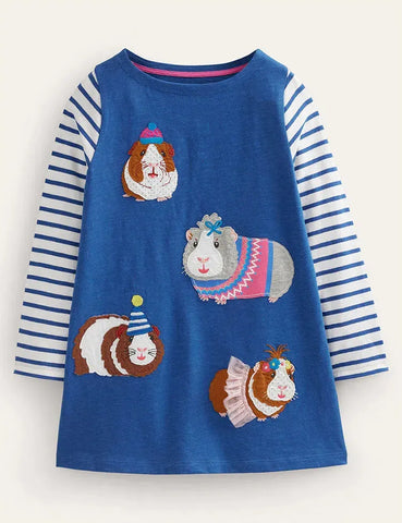 Kleid mit Meerschweinchen-Applikation