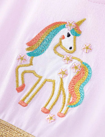 Tüllkleid mit Regenbogen-Einhorn-Applikation