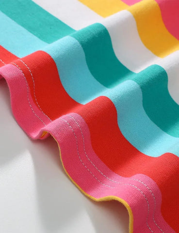 Regenbogen-gestreiftes Ärmelloses Kleid