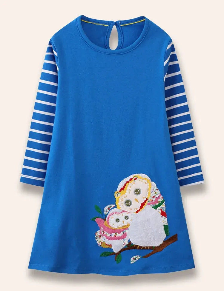 Kleid mit Comic-Eulen-Applikation