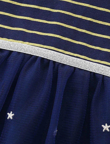 Gestreiftes Tüllkleid mit Einhorn-Applikation und Sternen