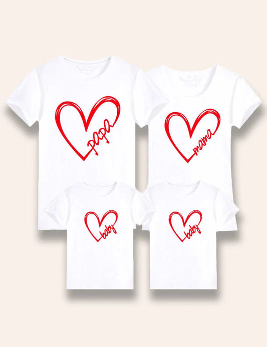 T-shirt coordinata per la famiglia con stampa a cuore di San Valentino
