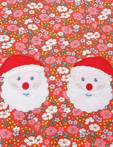 Kleid mit Weihnachtsmann-Applikation und Blumenmuster