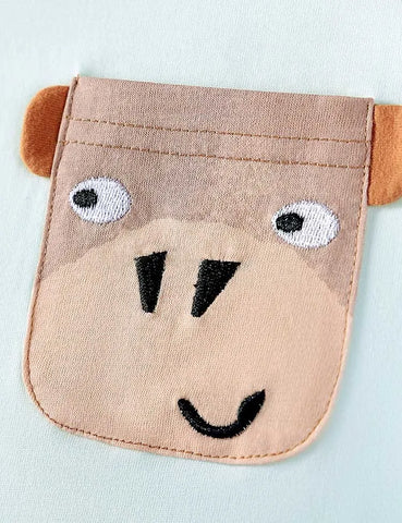 Niedliches Baumwoll-T-Shirt mit Kuh-Applikation