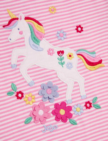 T-shirt con spalle scoperte e volant applicati con unicorno rosa fucsia