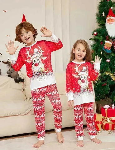 Pyjama assorti pour la famille à imprimé de renne de dessin animé de Noël