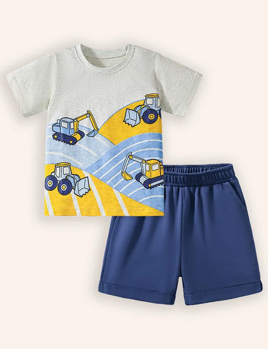 Set mit kurzärmeligem T-Shirt und Shorts mit Baufahrzeug-Print