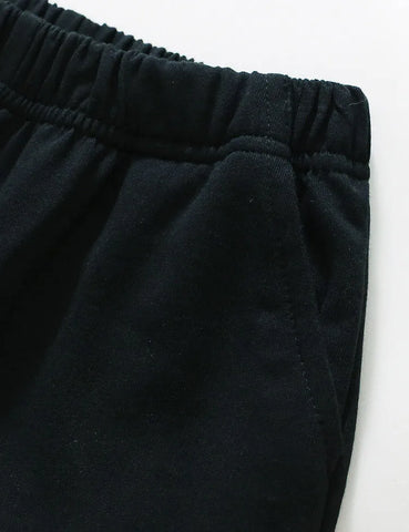 Set di maglietta a maniche corte e pantaloncini con stampa di squalo cartone animato