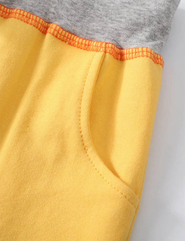 Shorts mit Tier-Applikation